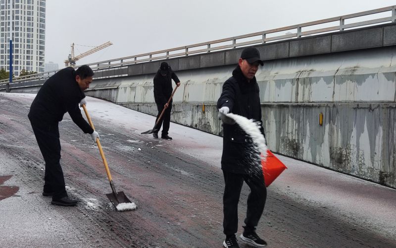 常運集團積極應(yīng)對雨雪冰凍天氣保障旅客出行安全