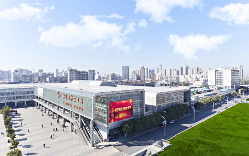 即日起，五一小長假汽車票開始預(yù)售